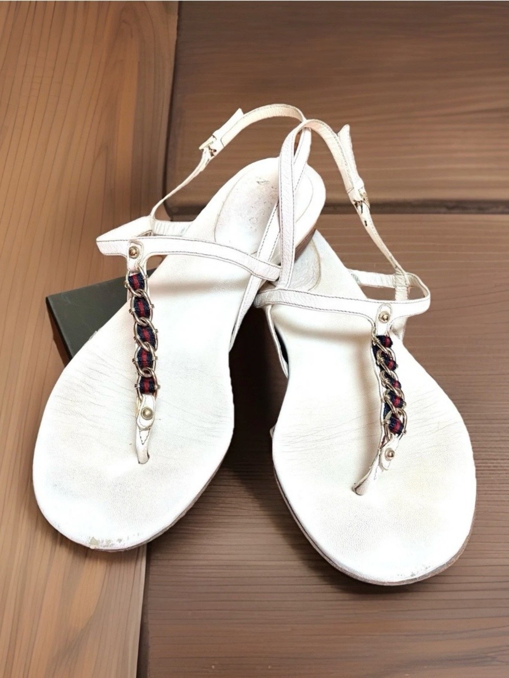 GUCCI Authentic White Flat Thong Sandals Red/Blue Ribbon Chain - Size 8.5